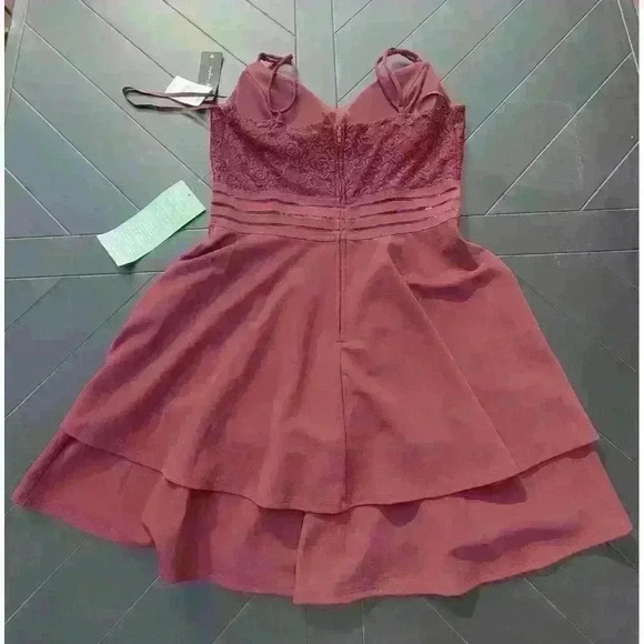 $79 City Triangles Size 11 Elastic Waist Short Dress Juniors Burgundy Flare - Picture 10 of 10